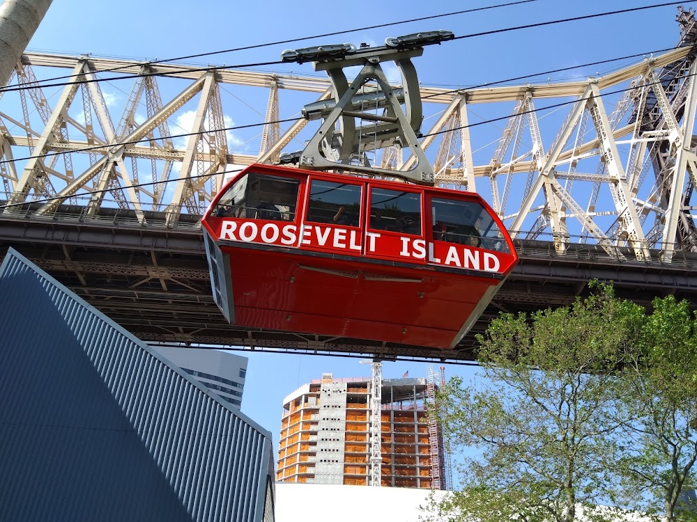 Roosevelt Island and Tram