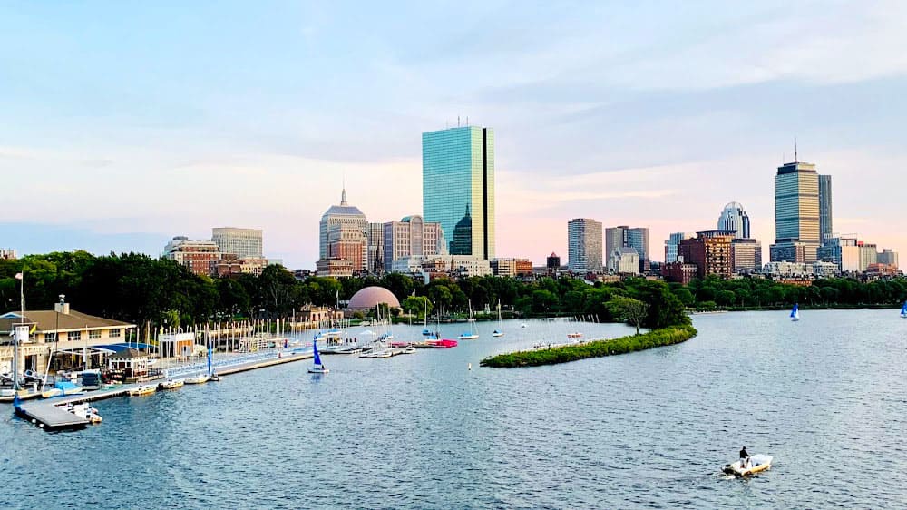  Stroll Hand-in-Hand Along the Charles River Esplanade