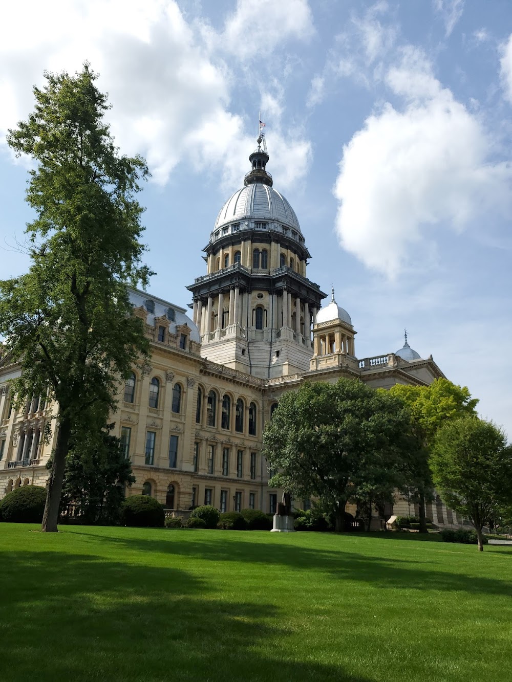 Illinois State Capitol